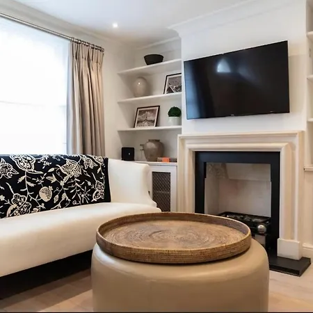Rare Find, Beautiful Home On Chelsea Green